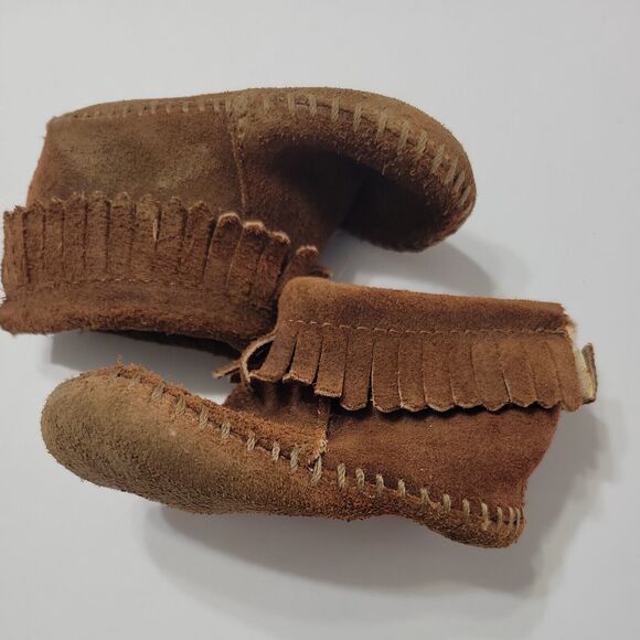 Minnetonka Baby Booties Girls 12 Month Brown Ankle Leather Fringe Back Fastener - Picture 1 of 12